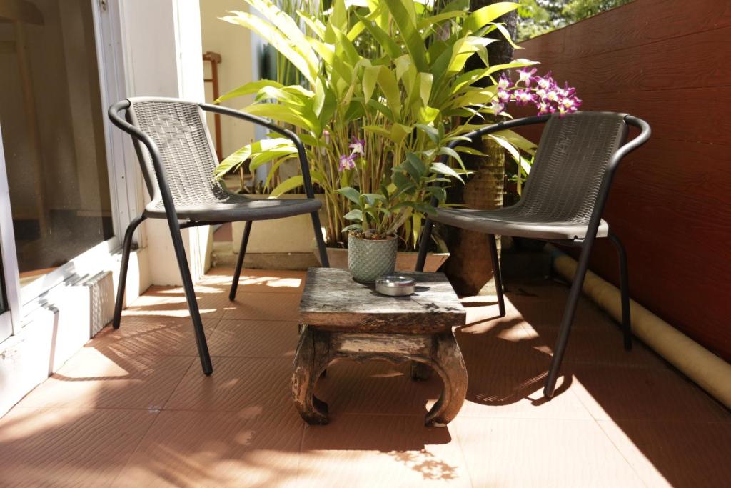 Liam's Guesthouse Adults Only - 12