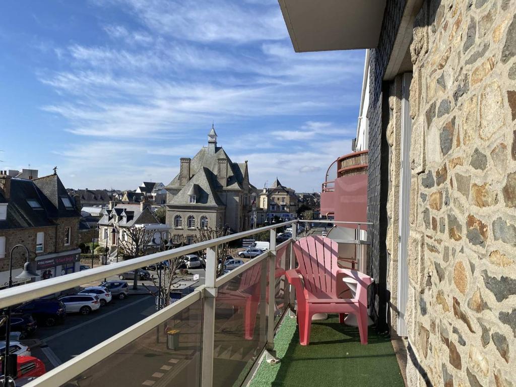 Budynek, w którym mieści się apartament