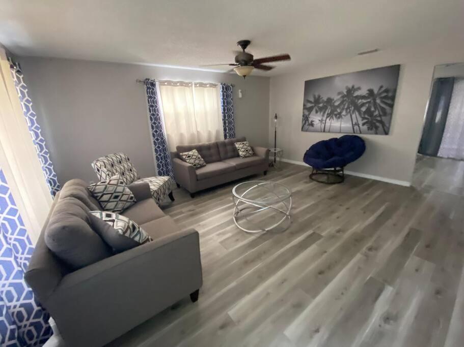 Beautiful 3/2 6 Beds, Sebastian (updated prices 2024)