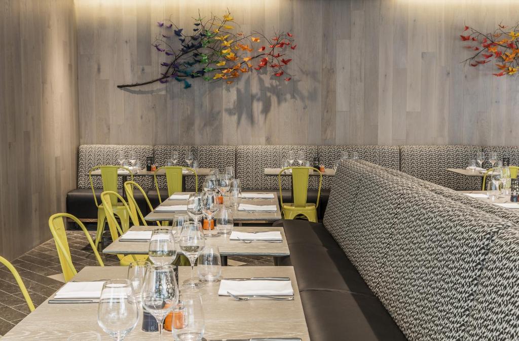 Capri by Fraser Brisbane - Resim 17