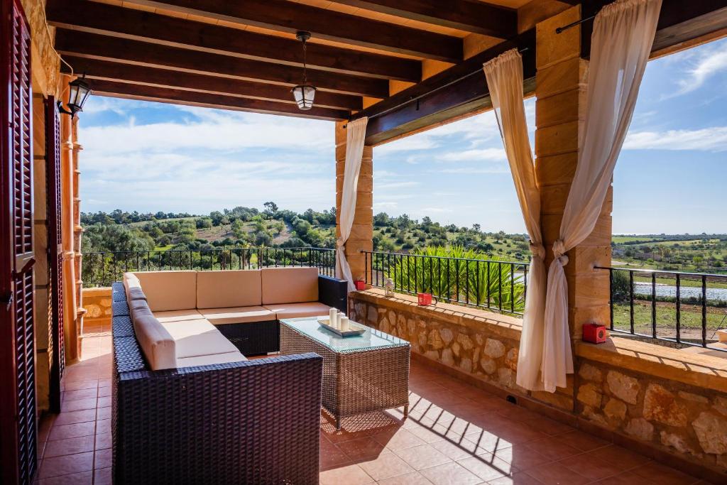 A balcony or terrace at Maria