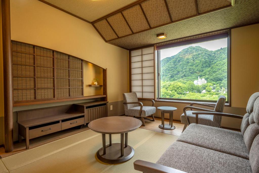 Jozankei Onsen Yurakusoan - Deluxe Twin Room Met Hete Veerbad