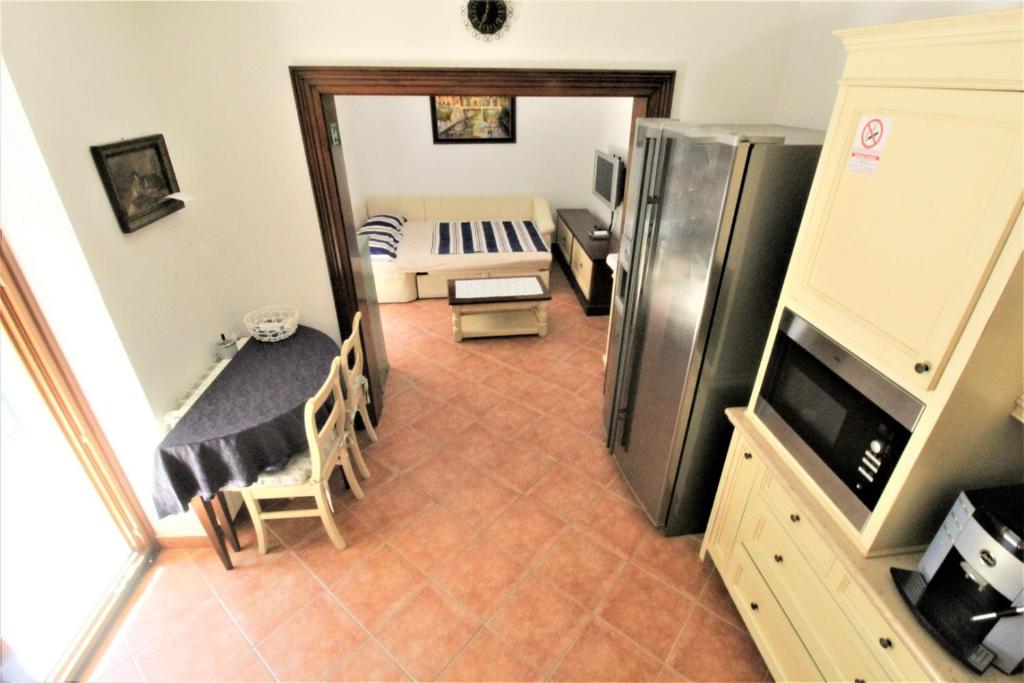 Kuchyň nebo kuchyňský kout v ubytování Villa Istriana