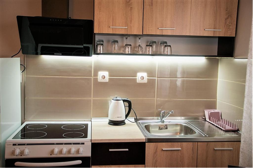 Kuchnia lub aneks kuchenny w obiekcie JuKeBoX Suite 2 BEDROOMS - BIG BALCONY