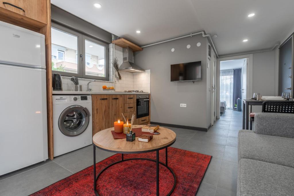 Rose Erela - One-Bedroom Apartment