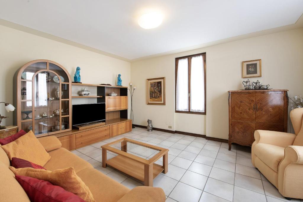 Tonino house