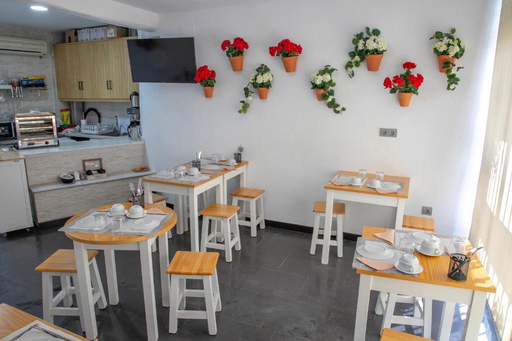 A kitchen or kitchenette at Vitium Córdoba