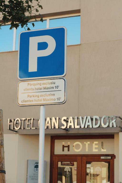 Certifikát, hodnocení, plakát nebo jiný dokument vystavený v ubytování Can Salvador