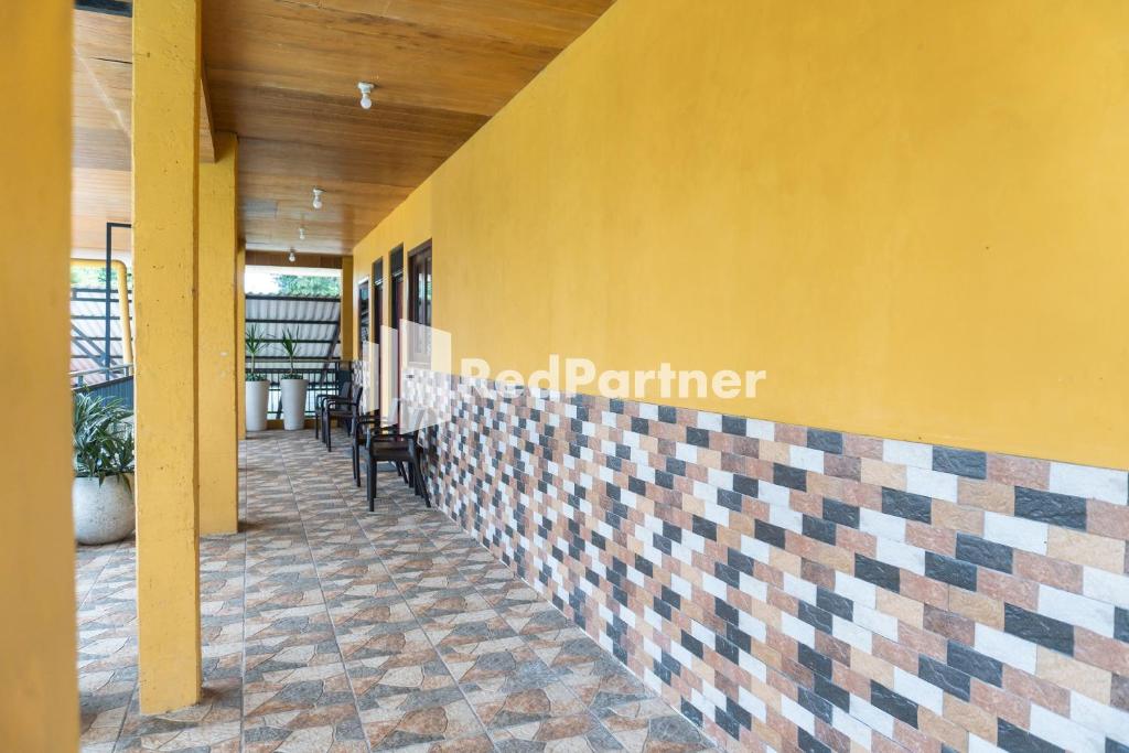 Fotografie z fotogalerie ubytování Javenir Hotel Tawangmangu Mitra RedDoorz v destinaci Karanganyar