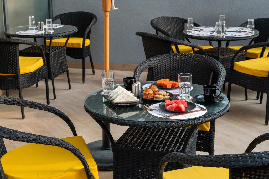 Office Chairs Sofa Tables Furnitures In Chandigarh Zirakpur Punjab