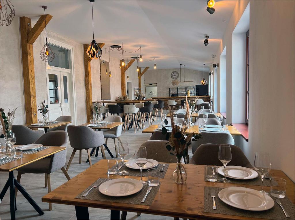 Restaurace v ubytování Zbirožský dvůr