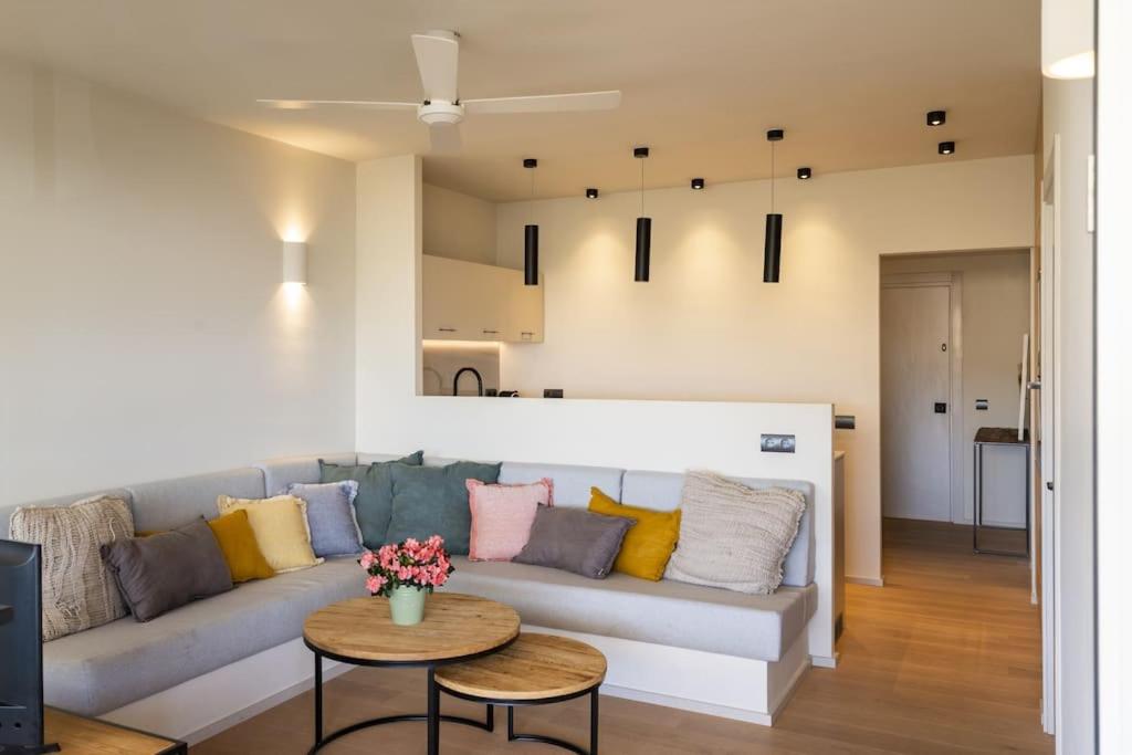 Kuchyň nebo kuchyňský kout v ubytování Alta House Apartments Sa Blava
