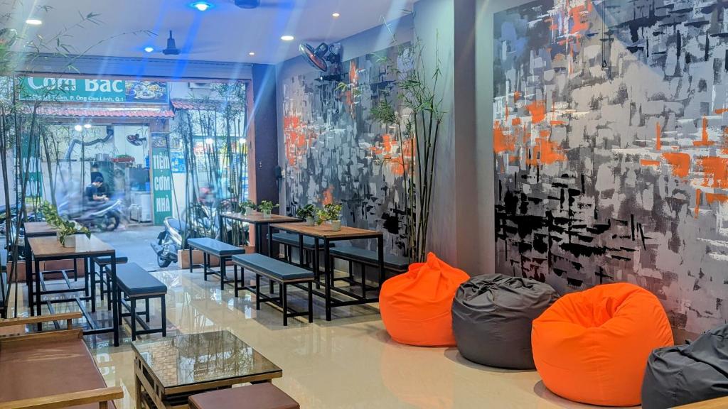 Istumisnurk majutusasutuses Base Backpackers