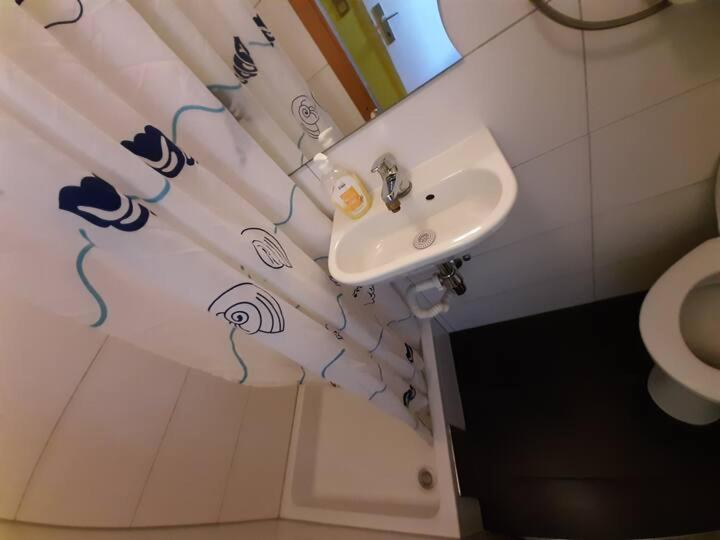 Koupelna v ubytování Relaxrooms Vienna Hernals
