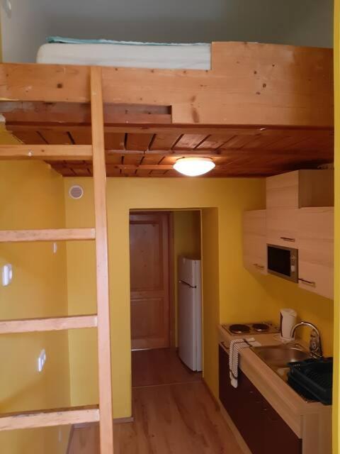 Kuchyň nebo kuchyňský kout v ubytování Relaxrooms Vienna Hernals