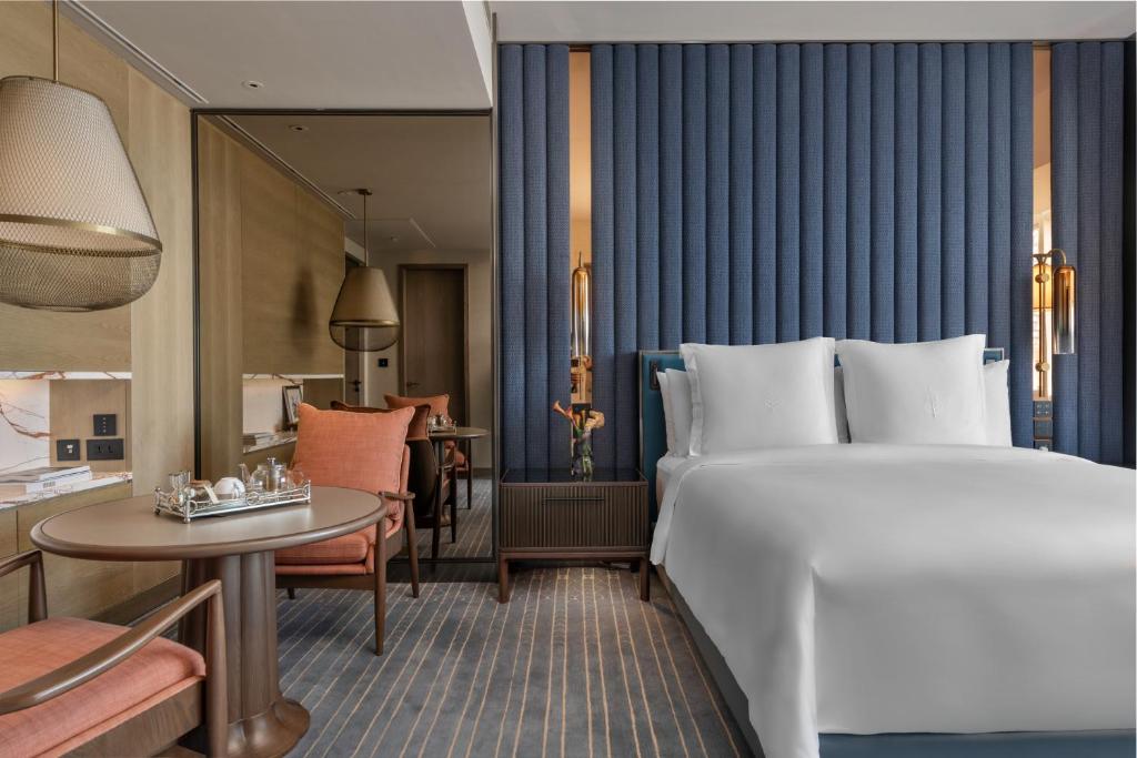 Four Seasons Hotel Mumbai photo 5