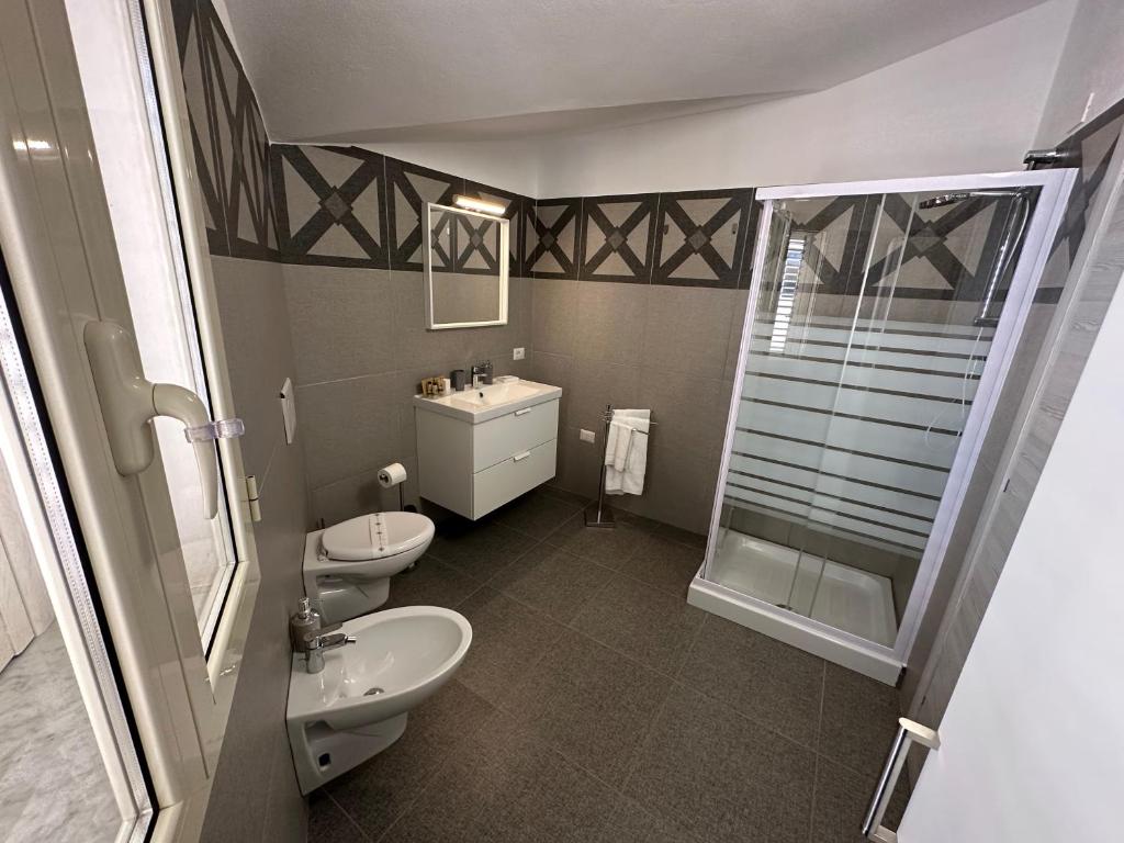 Koupelna v ubytování LXR Rooms Carloforte
