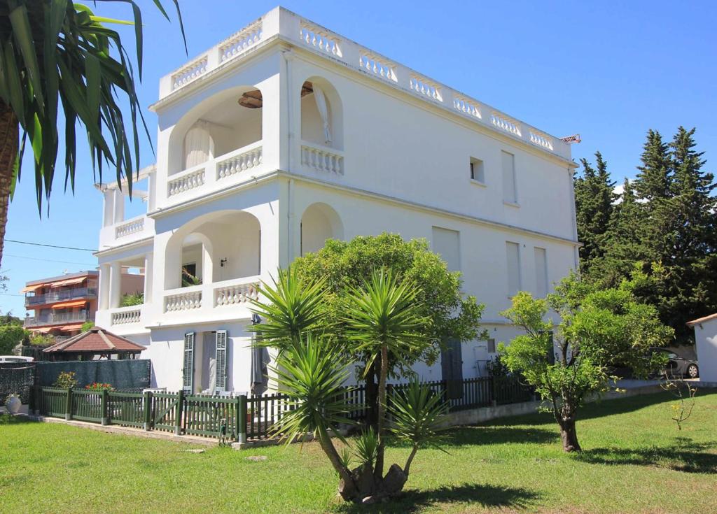 Budova, v ktorej sa apartmán nachádza