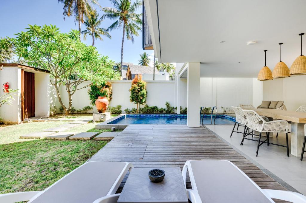 The swimming pool at or close to The Kayana Beach Lombok