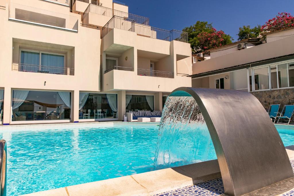 Bazén v ubytování Hotel Saline nebo v jeho okolí