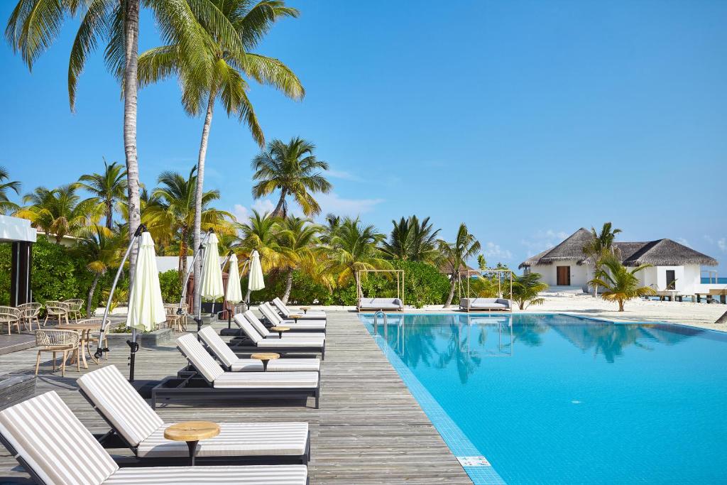Bazén v ubytování NOOE Maldives Kunaavashi - Stay 5 nights or more and get Free Speed Boat Transfers - And the Offer valid till 25th August 2025 and Stay Period till 30th September nebo v jeho okolí