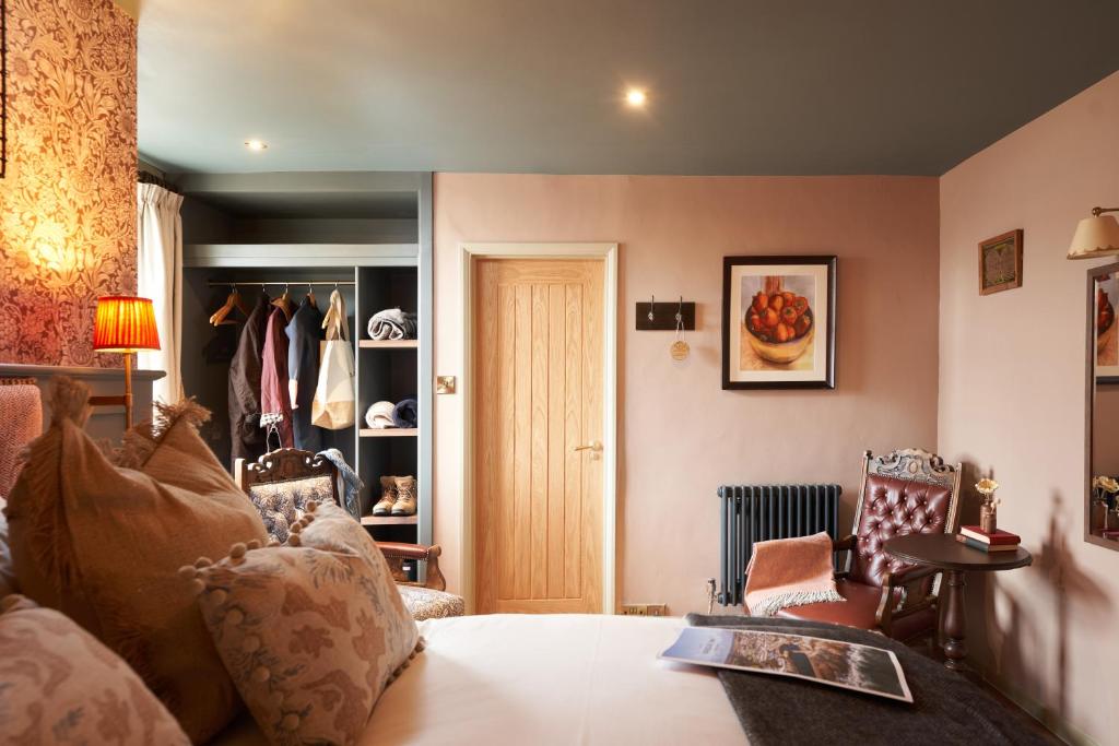 Harbour Inn - Standard Double Room