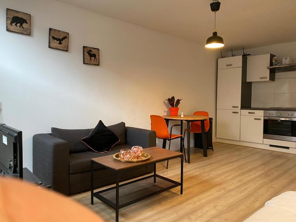 Kuchyň nebo kuchyňský kout v ubytování Recharge Hostel