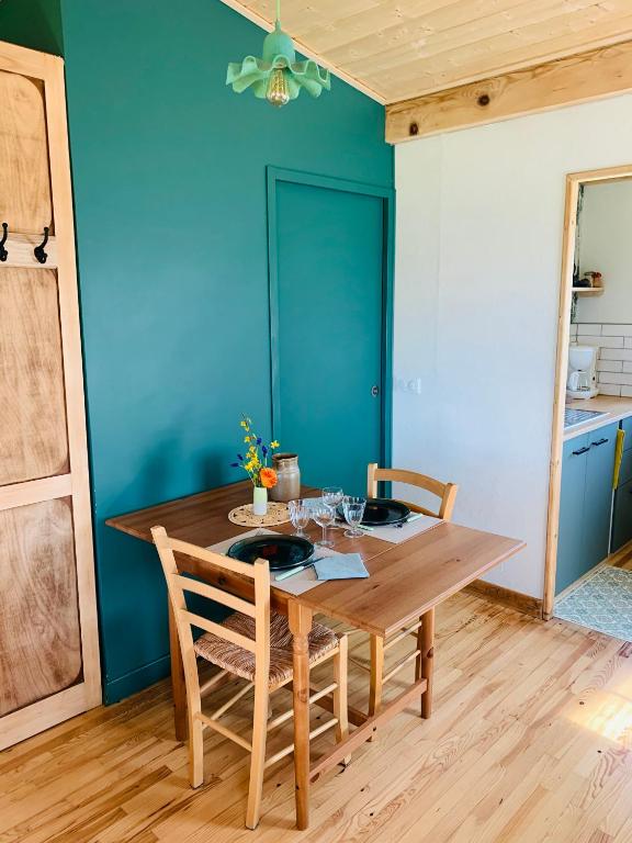 Zdjęcie z galerii obiektu Chalet de la Baume w mieście La Châtelaine