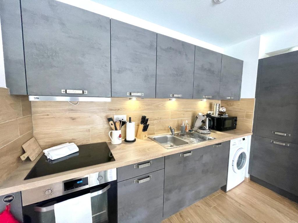 Magnifique 2 pièces, tout équipé, terrasse privée – photo 14