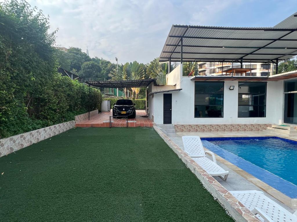 Bazén v ubytování Casa 75 San Marcos Poblado nebo v jeho okolí