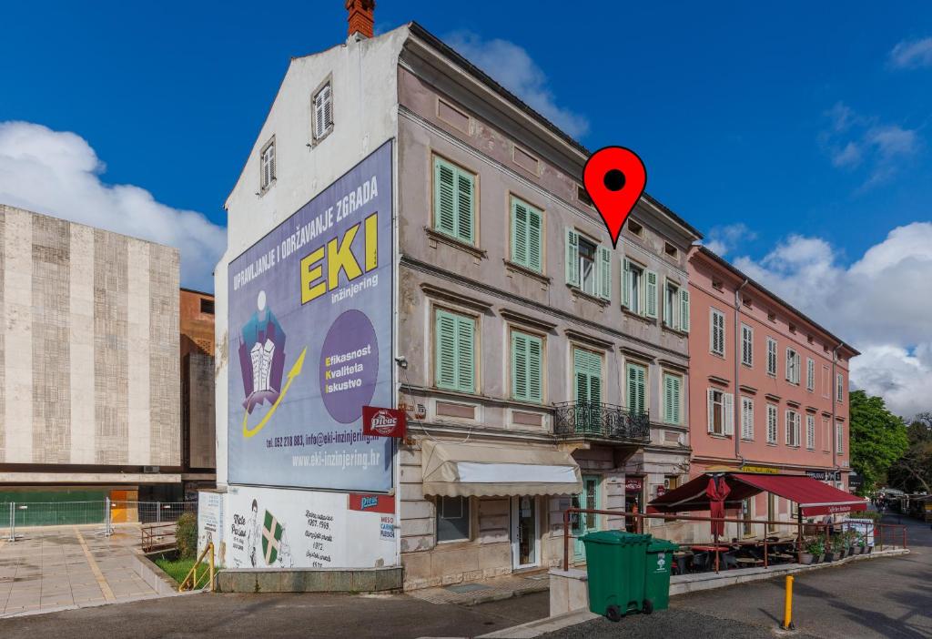 Budova, kde se apartmán nachází