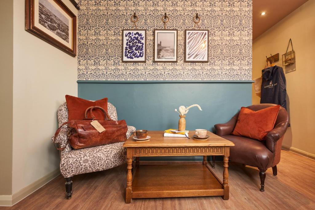 Harbour Inn - Suite With Sea View