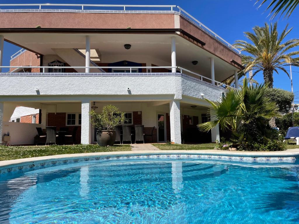 Annas garden, Torrevieja – Bijgewerkte prijzen 2023