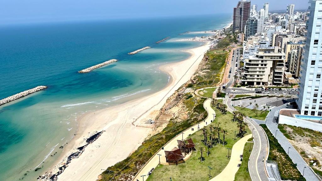 Apartment See view studio near beach, Netanya, Israel