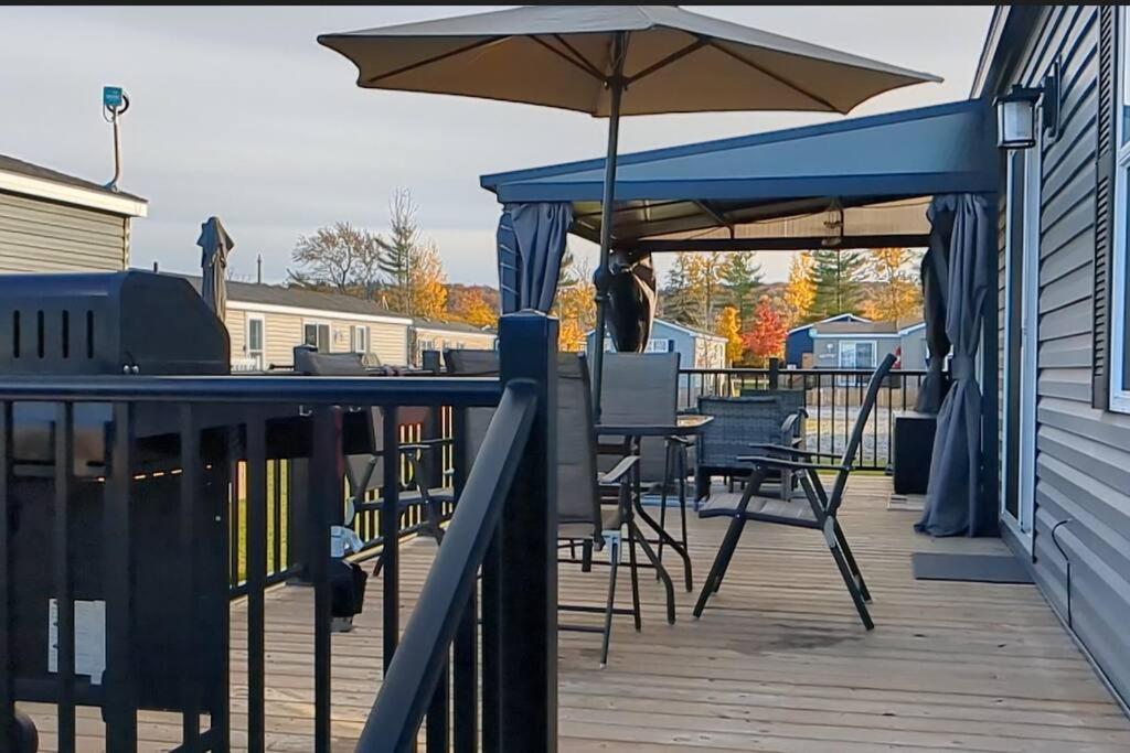 Balkón nebo terasa v ubytování Subu's Paradise in Niagara