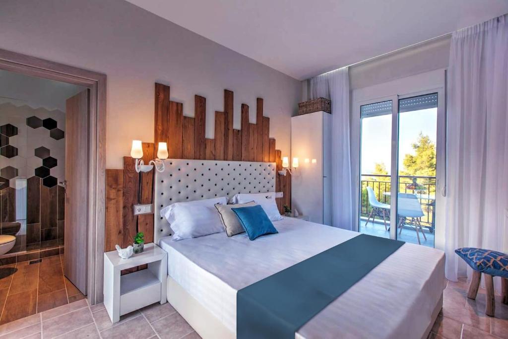Avatel Eco Lodge - 带阳台和海景的豪华双人房间