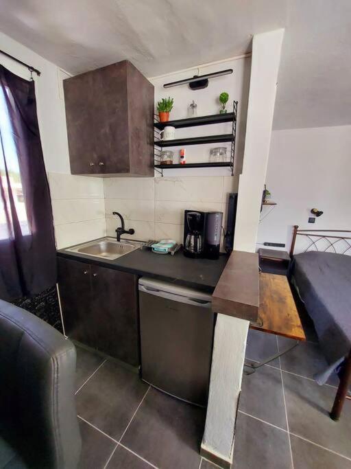 A kitchen or kitchenette at Casa di Angelo