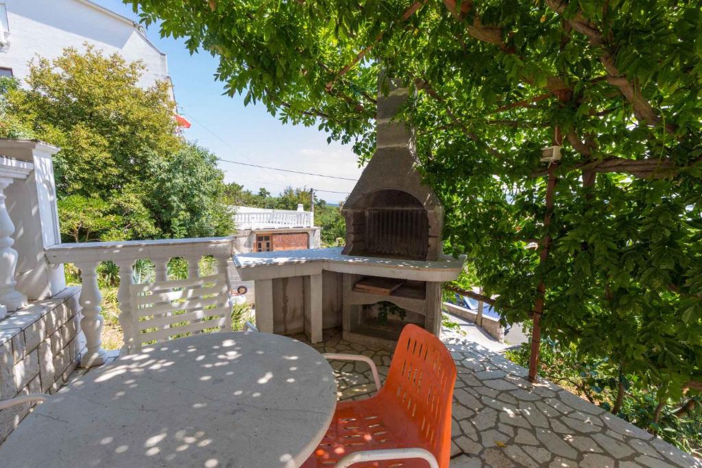 Balkón nebo terasa v ubytování Two-Bedroom Apartment in Crikvenica XXXVII