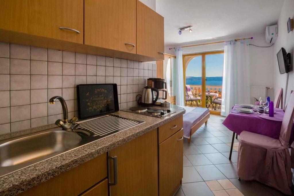 Fotografie z fotogalerie ubytování One-Bedroom Apartment in Crikvenica XXIV v destinaci Crikvenica