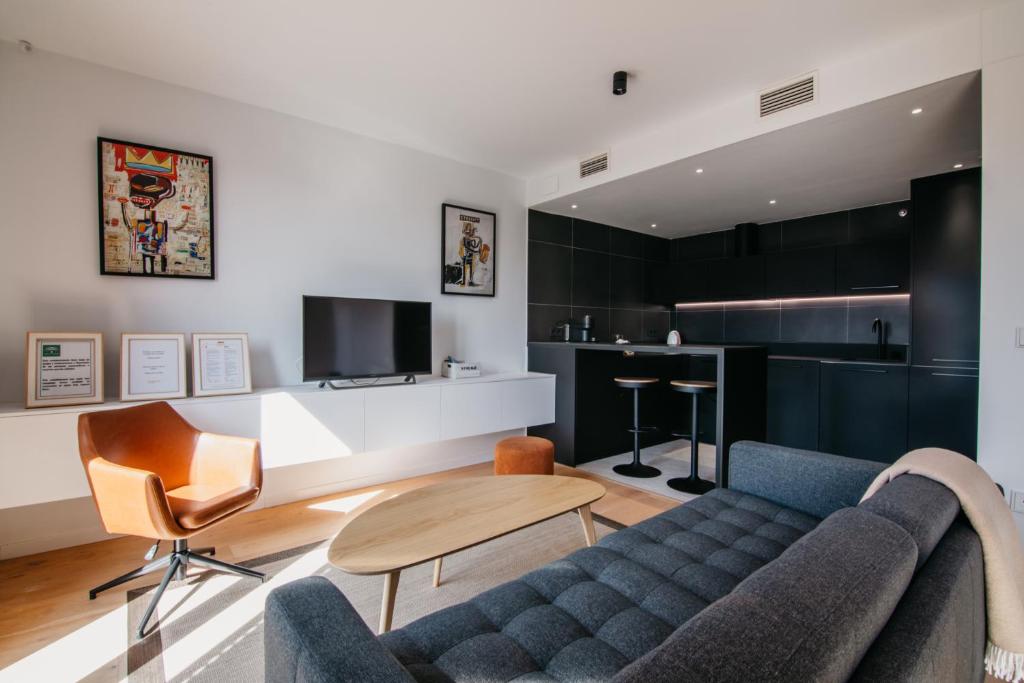 Posezení v ubytování tuGuest Obispo Apartment