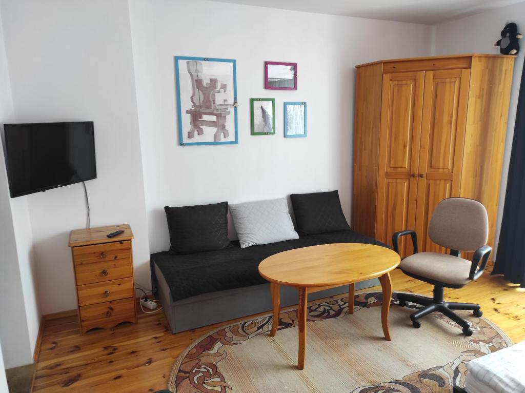 Pod 4 - Double Room With Balcony