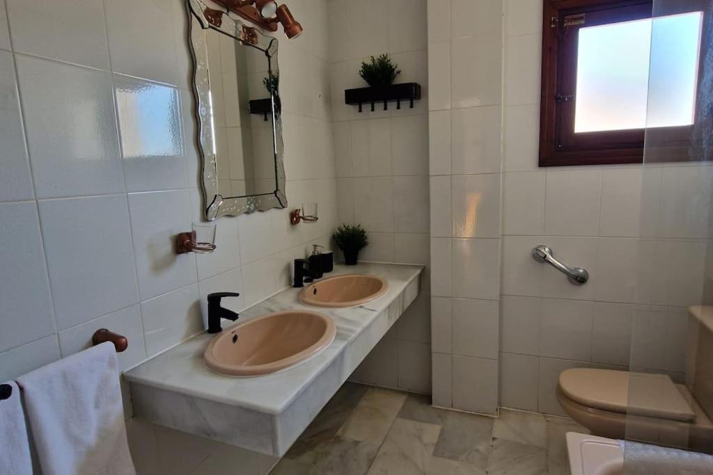 A bathroom at Bonito apartamento de dos dormitorios Pueblo Evita