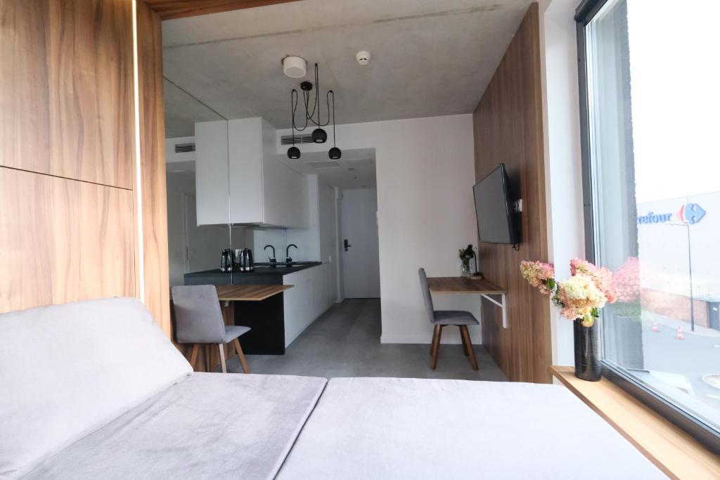 Kuchyň nebo kuchyňský kout v ubytování Legnicka Business Apartments