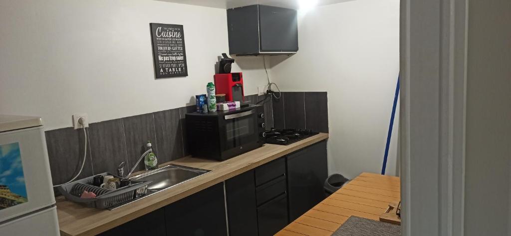 Fotografia z galérie ubytovania Appartement avec 2 Chambres et 3 lits simple v destinácii Besançon
