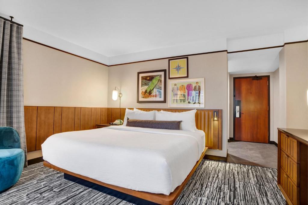 Hotel Indigo - Minneapolis Downtown by IHG photo