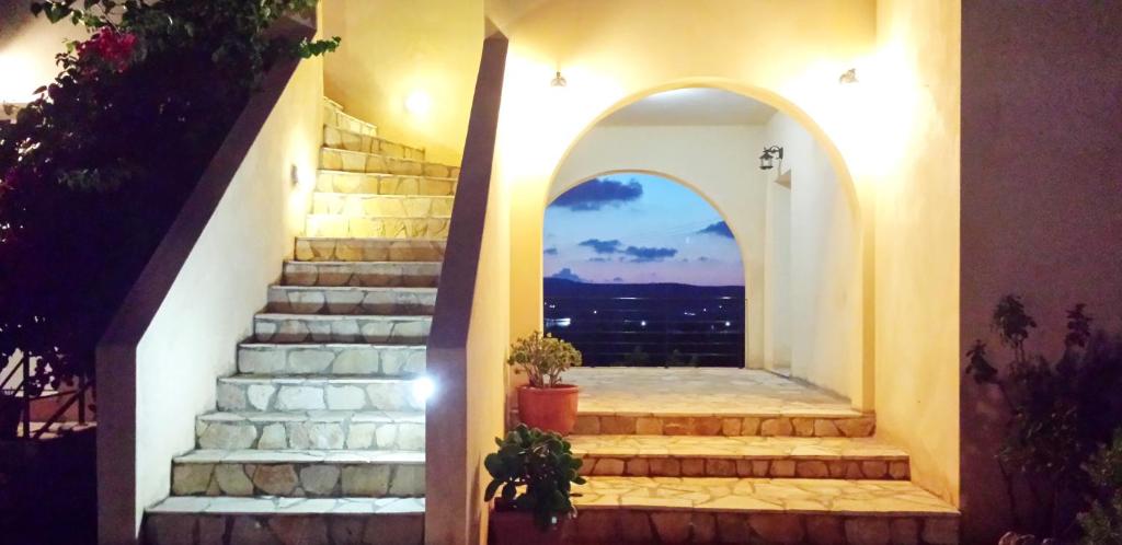 Fotografie z fotogalerie ubytování Giannikas Apartments v destinaci Livadi