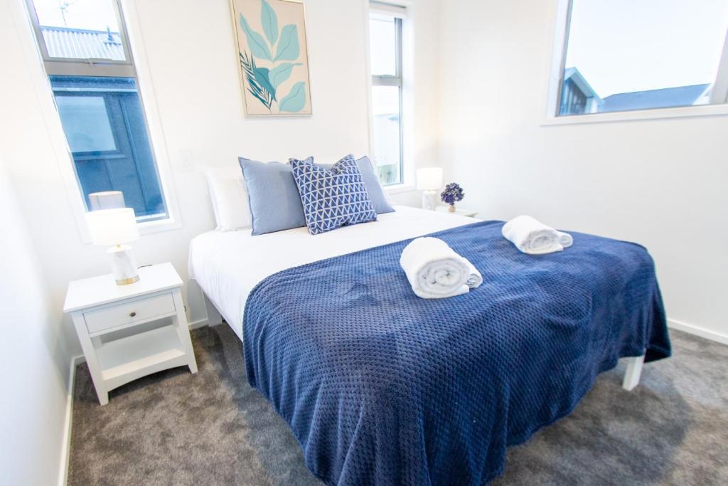 2 Bedrooms overlooking Park - Exquisite Views - Resim 15