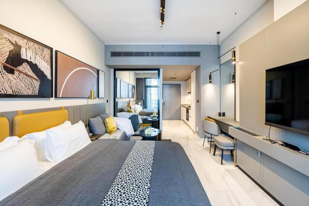 Contemporary MAG 318 Studio in Business Bay, Dubai (updated prices 2024)