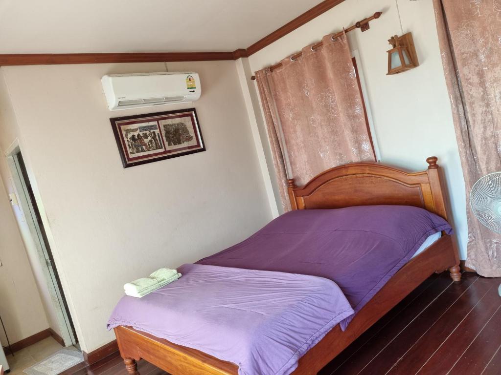 Postel nebo postele na pokoji v ubytování Hello Sichang Bungalow
