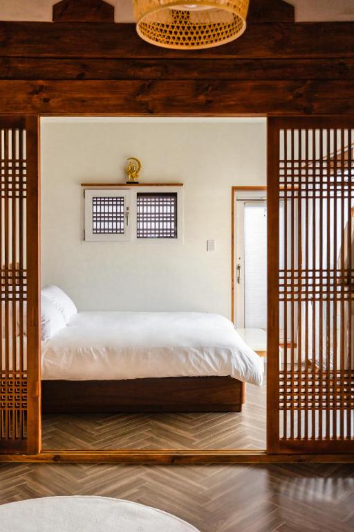 Postel nebo postele na pokoji v ubytování EL House